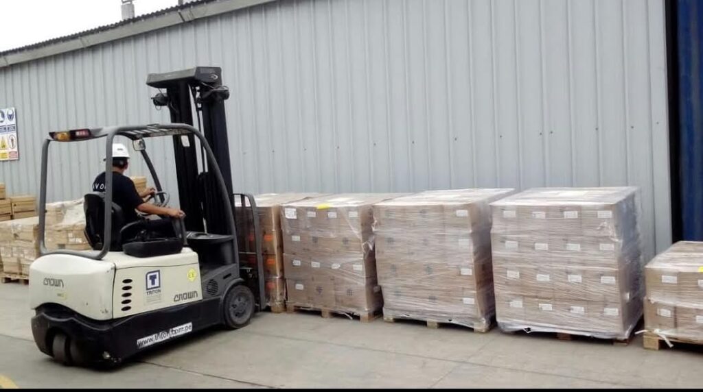 Operación Logística en Lima y a nivel nacional Soluciones de transporte y apoyo logístico para empresas que necesitan coordinar movimientos de carga de manera organizada y eficiente.